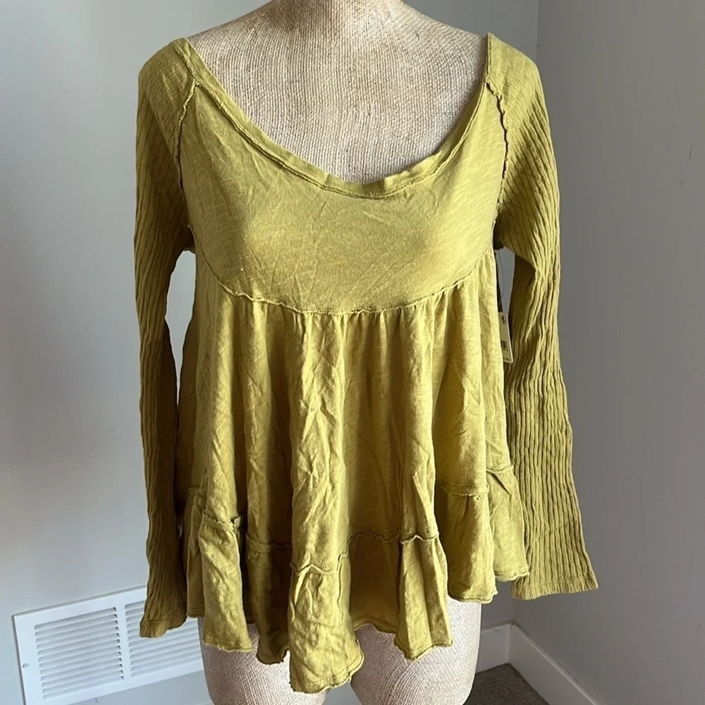 Free People Sundae Tee Olive Bitters Top Size Medium NEW!